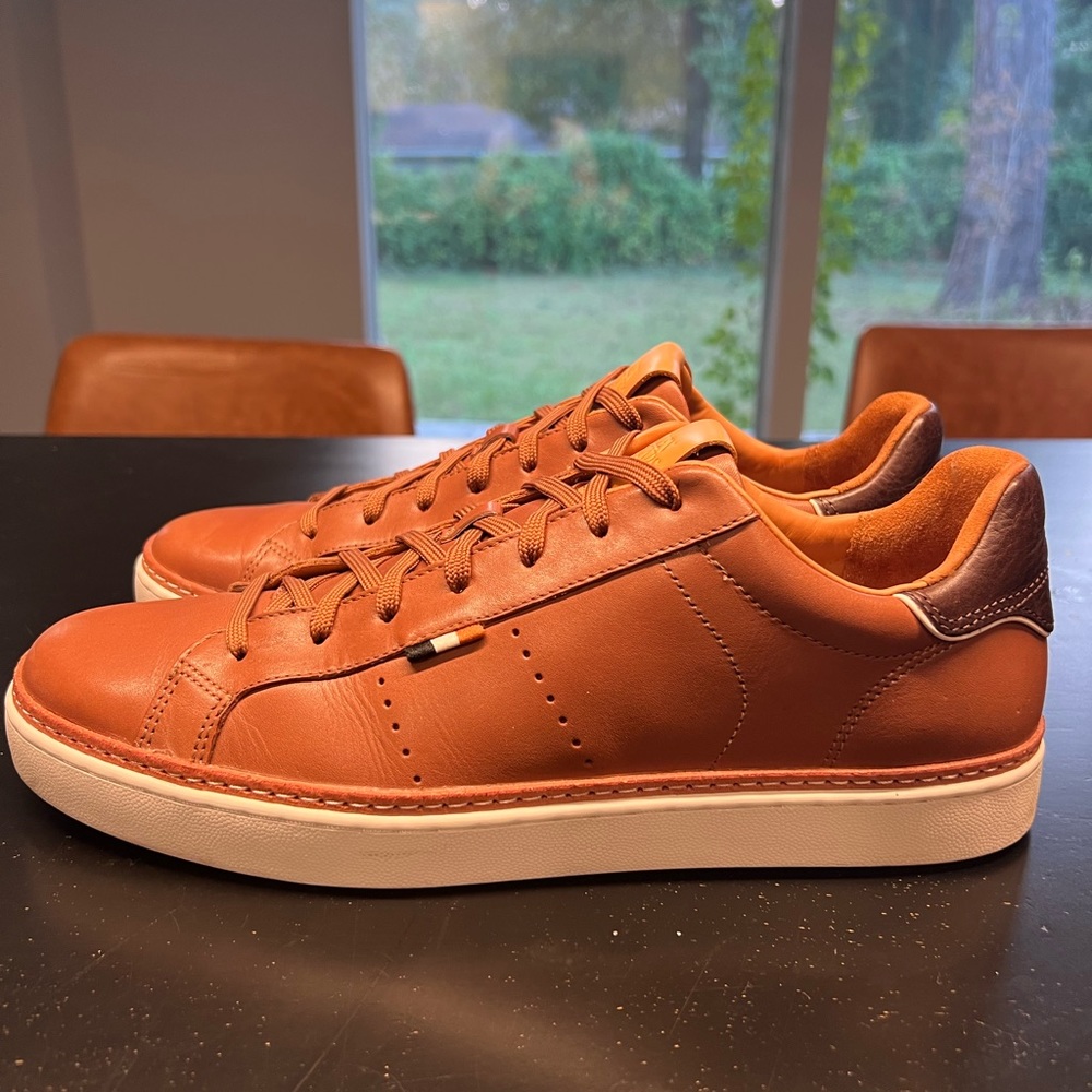 Allen Edmonds - Alpha Sneaker - Like New - 10D